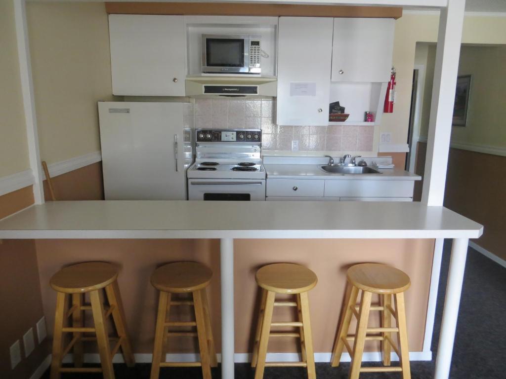 Harrison Village Motel Harrison Hot Springs Bilik gambar