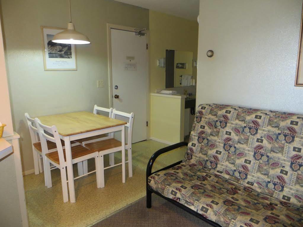 Harrison Village Motel Harrison Hot Springs Luaran gambar